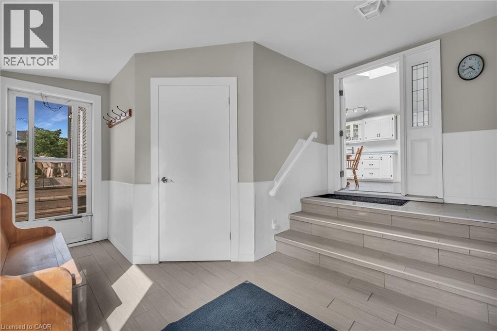 270 Erie Boulevard, Long Point, ON - Indoor Photo Showing Other Room