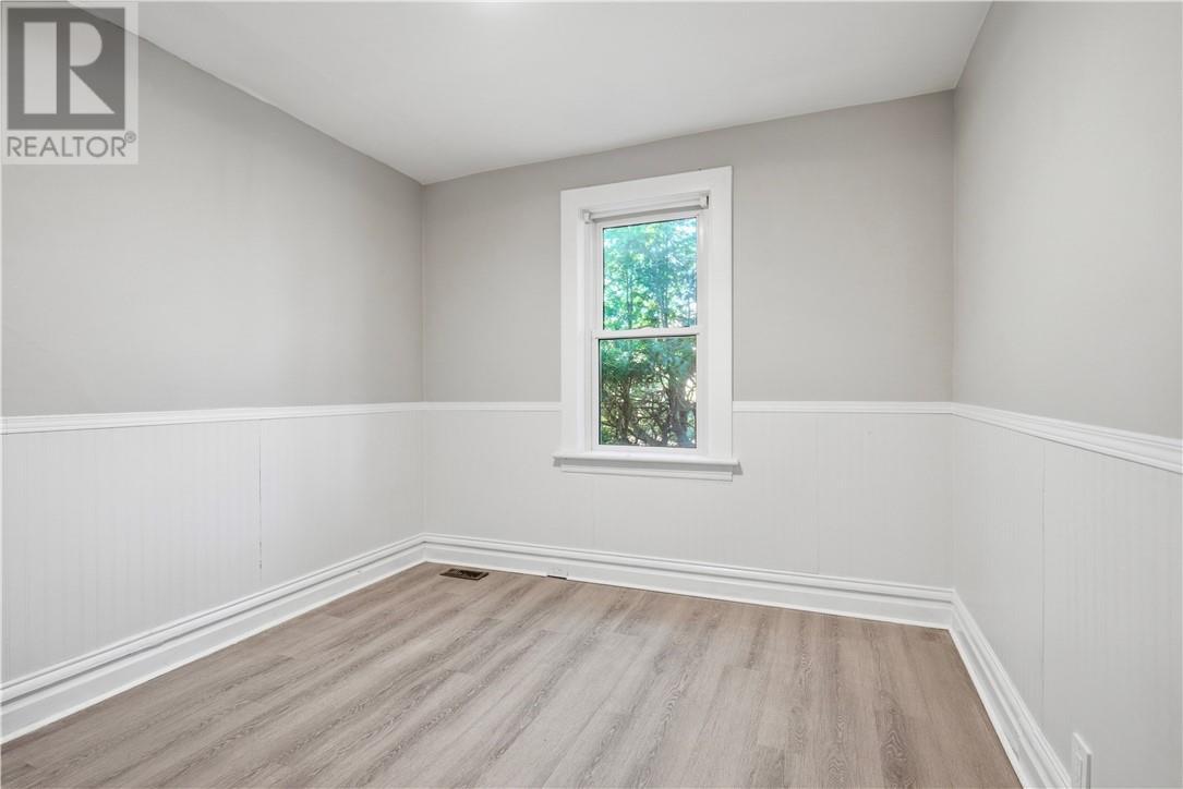 140 Baker Street, Sudbury, ON - Indoor Photo Showing Other Room
