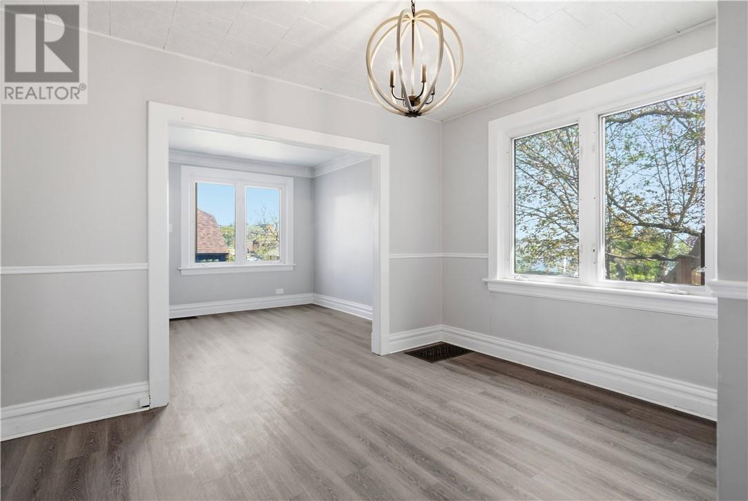 140 Baker Street, Sudbury, ON - Indoor Photo Showing Other Room