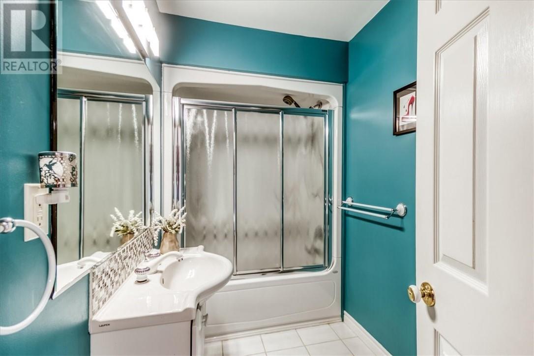 82A Pennie Avenue, Tehkummah, ON - Indoor Photo Showing Bathroom