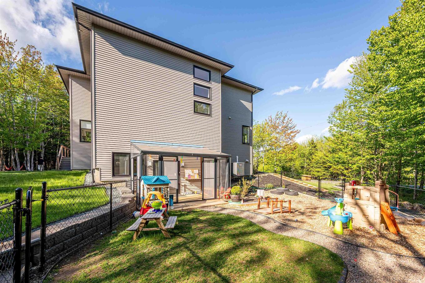 71 Ariel Lane, Halifax, NS
