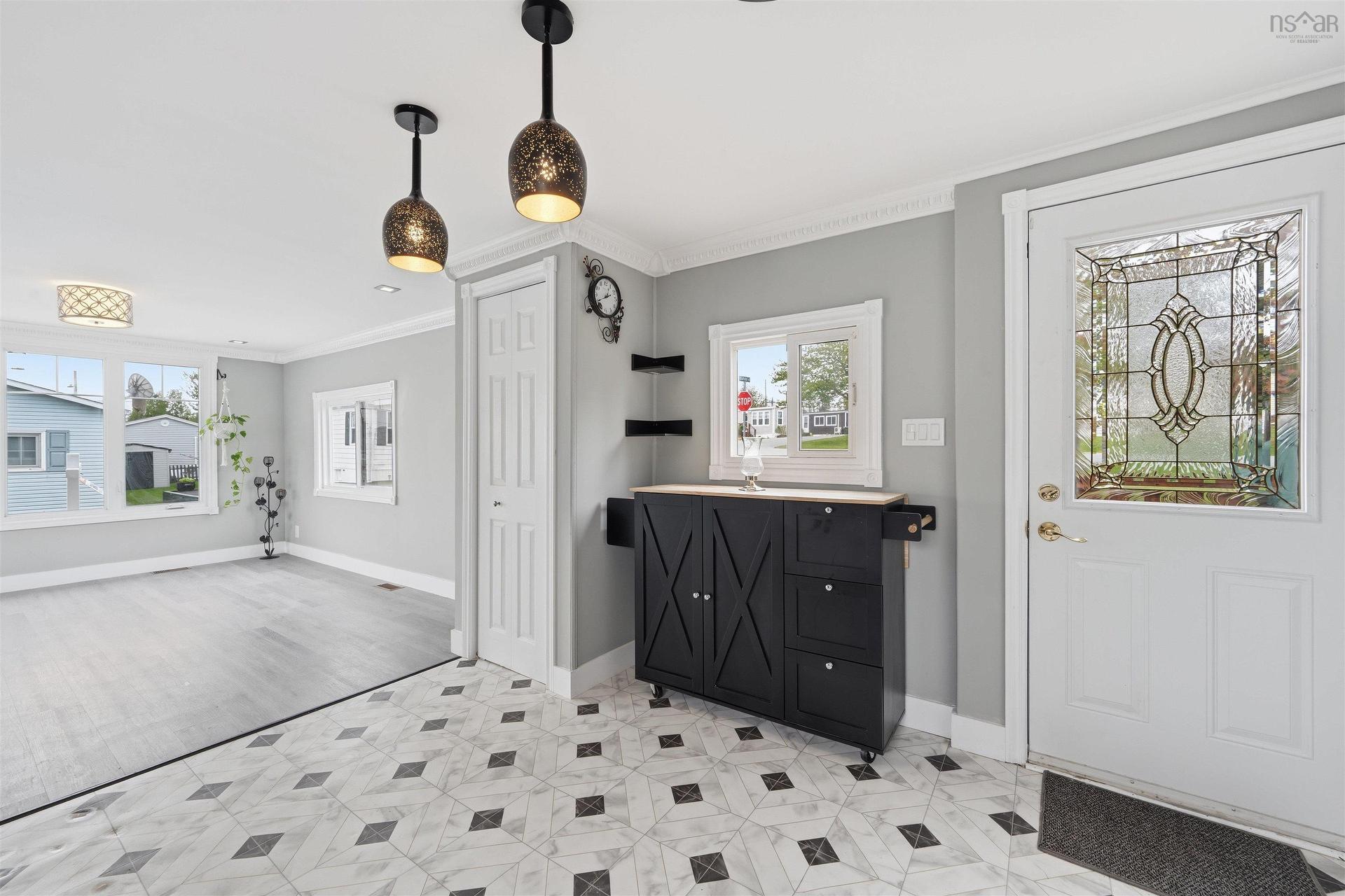 1 Bishop Avenue, Dartmouth, NS