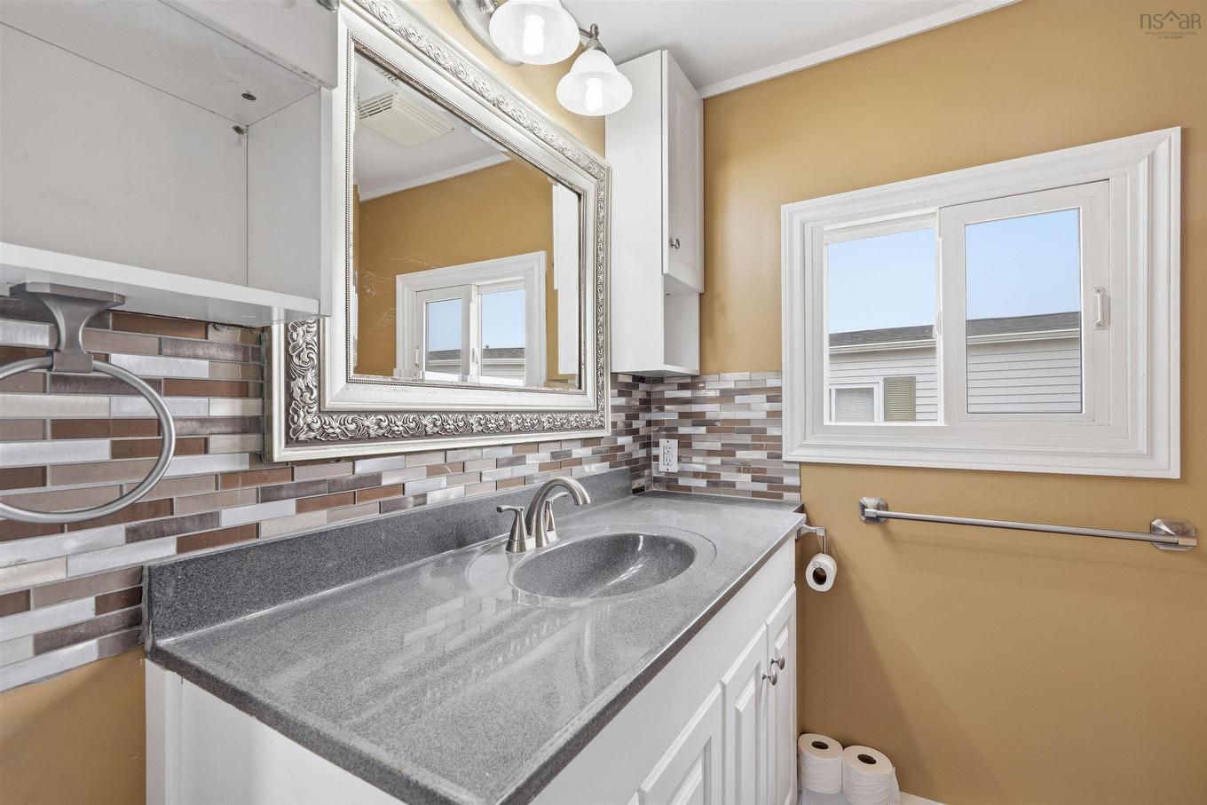 1 Bishop Avenue, Dartmouth, NS