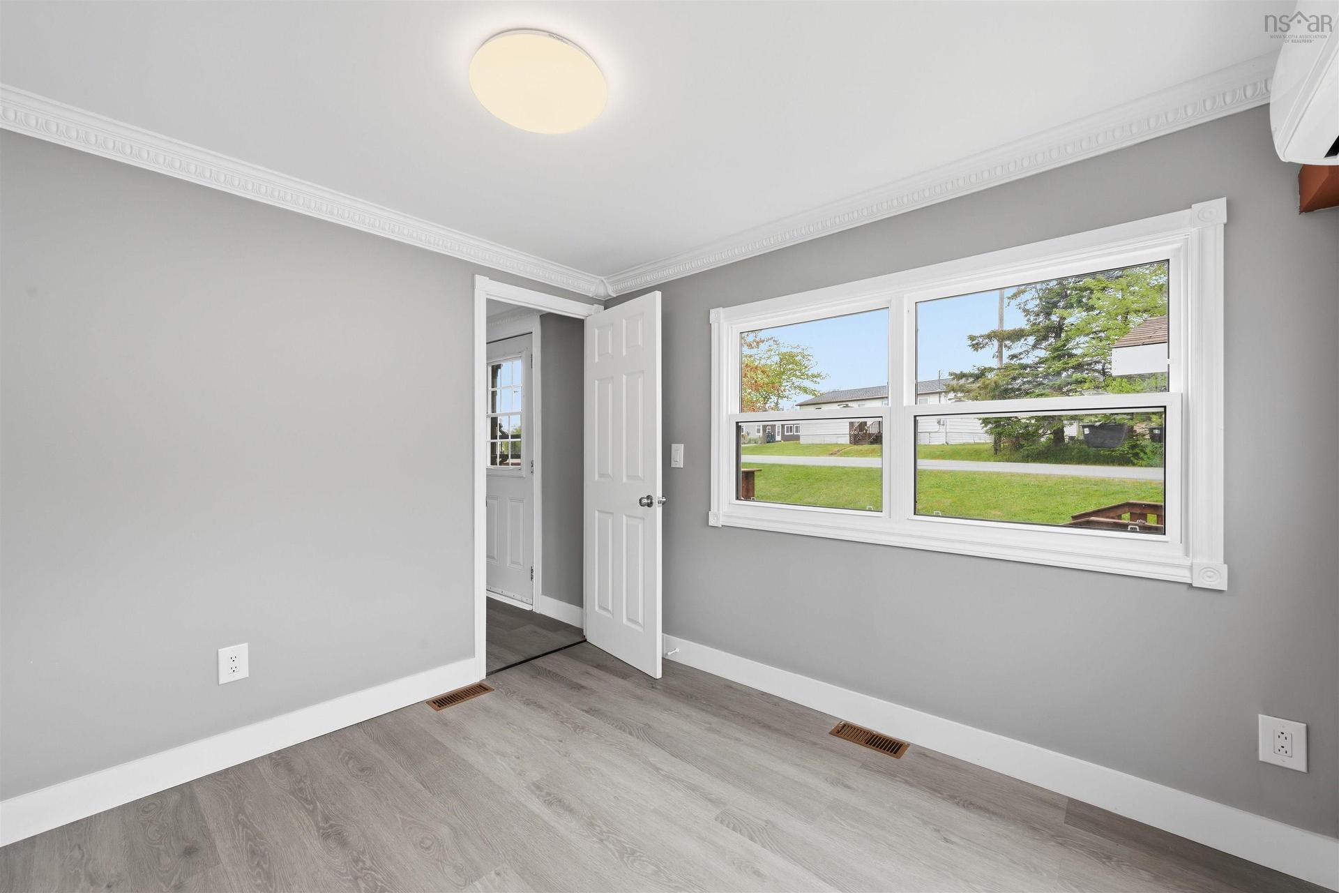 1 Bishop Avenue, Dartmouth, NS