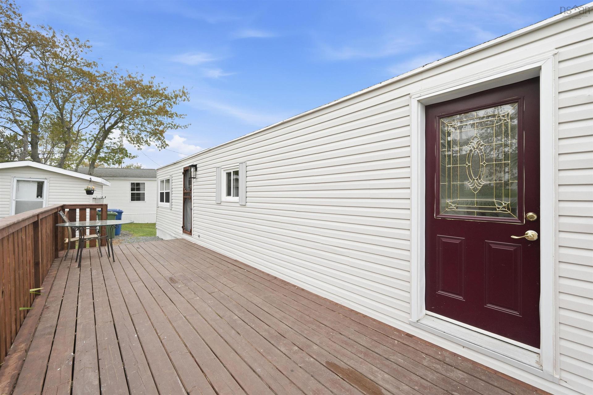1 Bishop Avenue, Dartmouth, NS