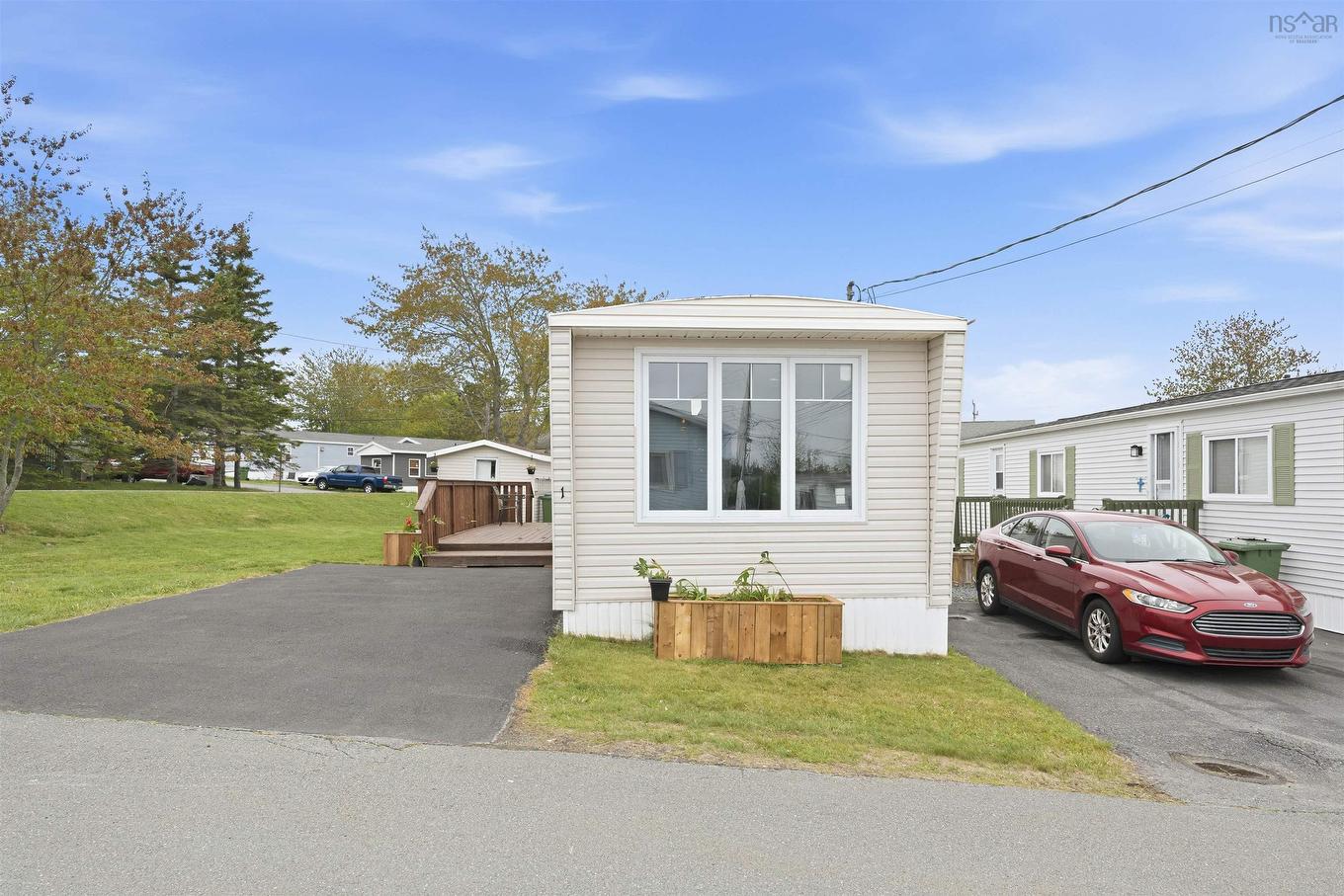 1 Bishop Avenue, Dartmouth, NS