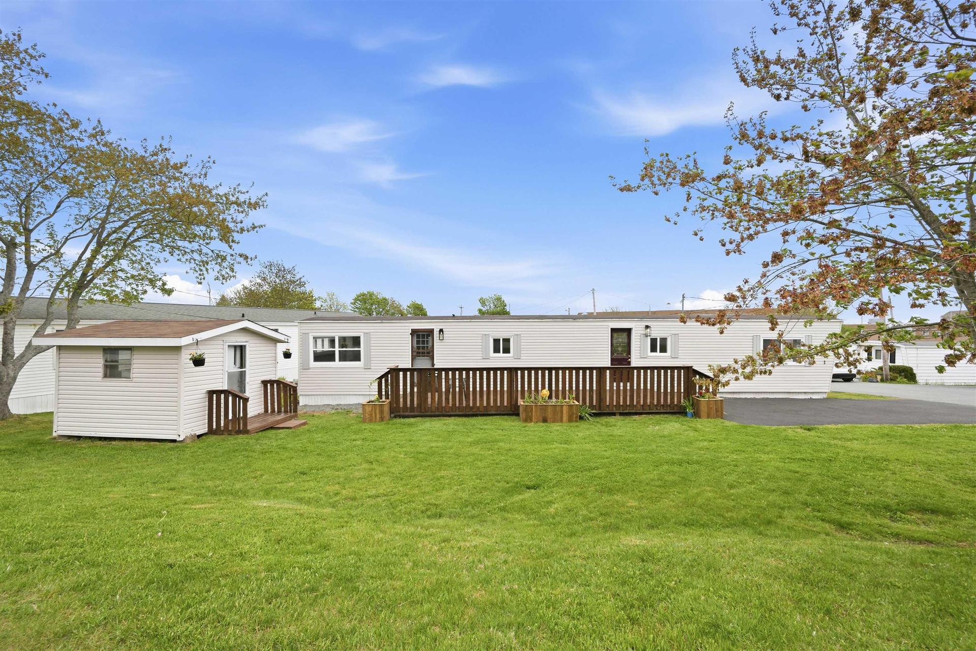1 Bishop Avenue, Dartmouth, NS