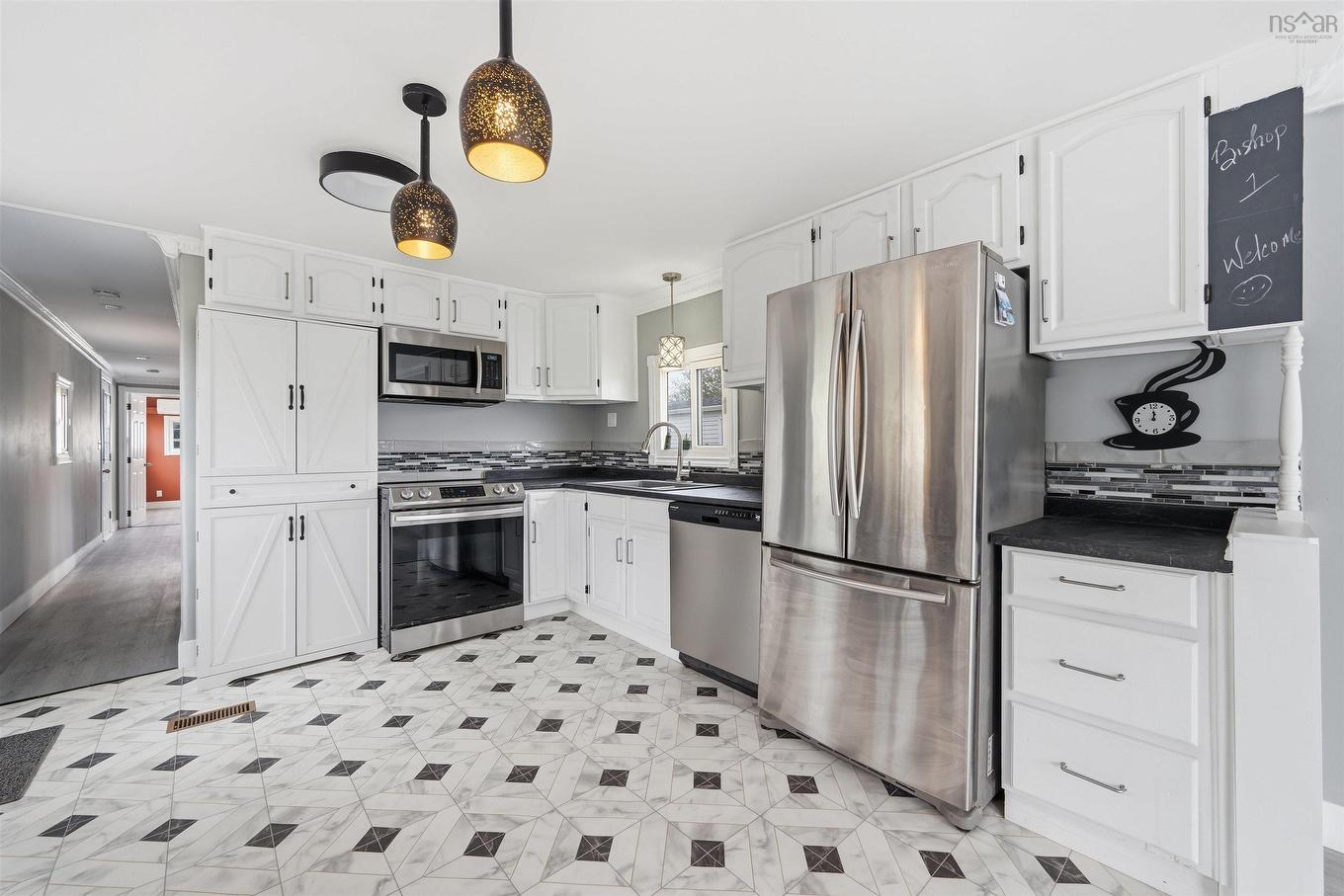 1 Bishop Avenue, Dartmouth, NS