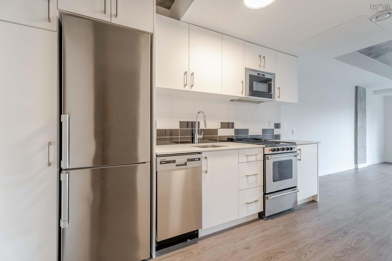 210 5684 West Street, Halifax, NS