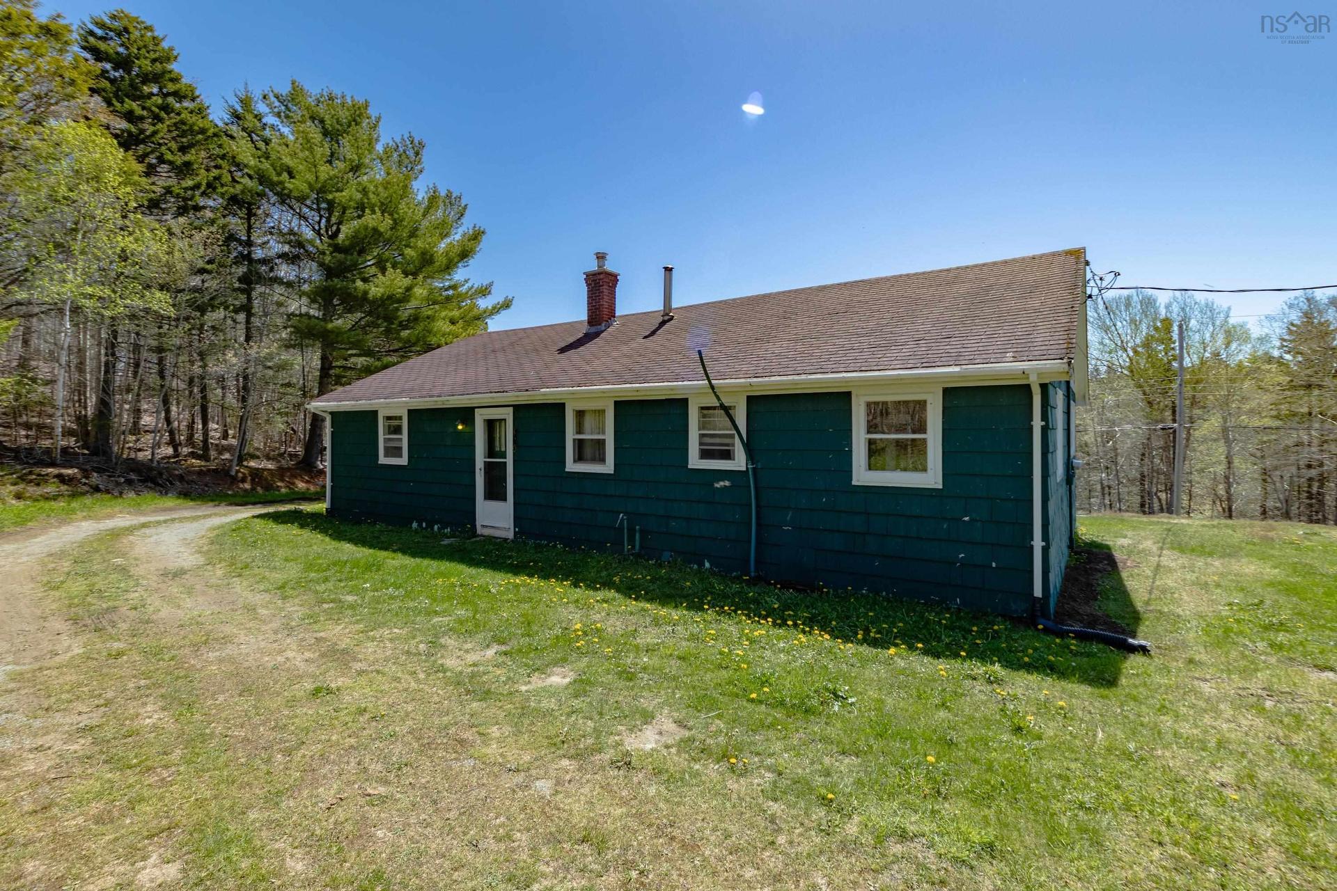 983 Bangor Rd, Bangor, NS - Outdoor
