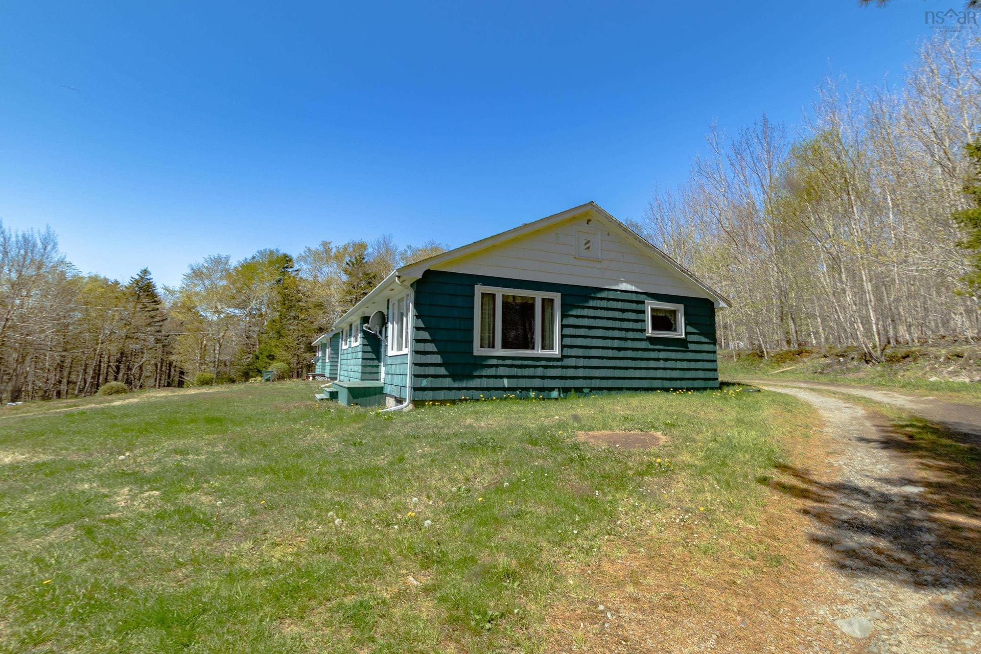 983 Bangor Rd, Bangor, NS - Outdoor
