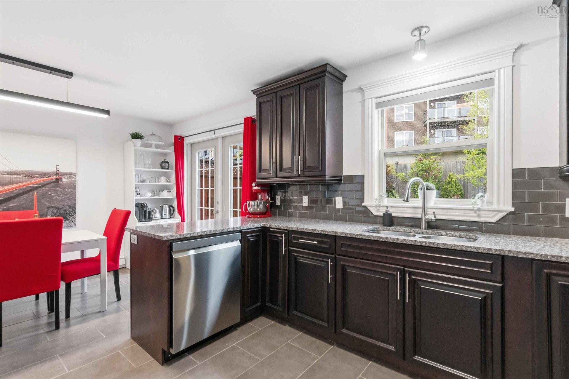 230 Nadia Drive, Dartmouth, NS