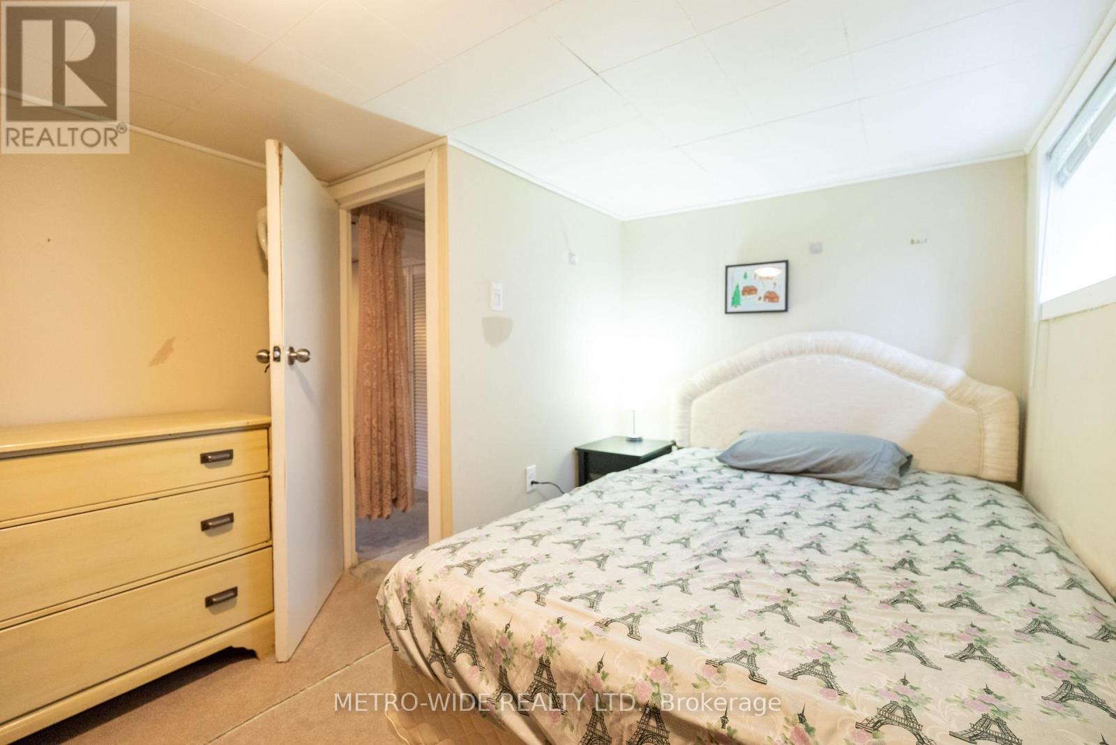 476 First Avenue E, North Bay, ON - Indoor Photo Showing Bedroom