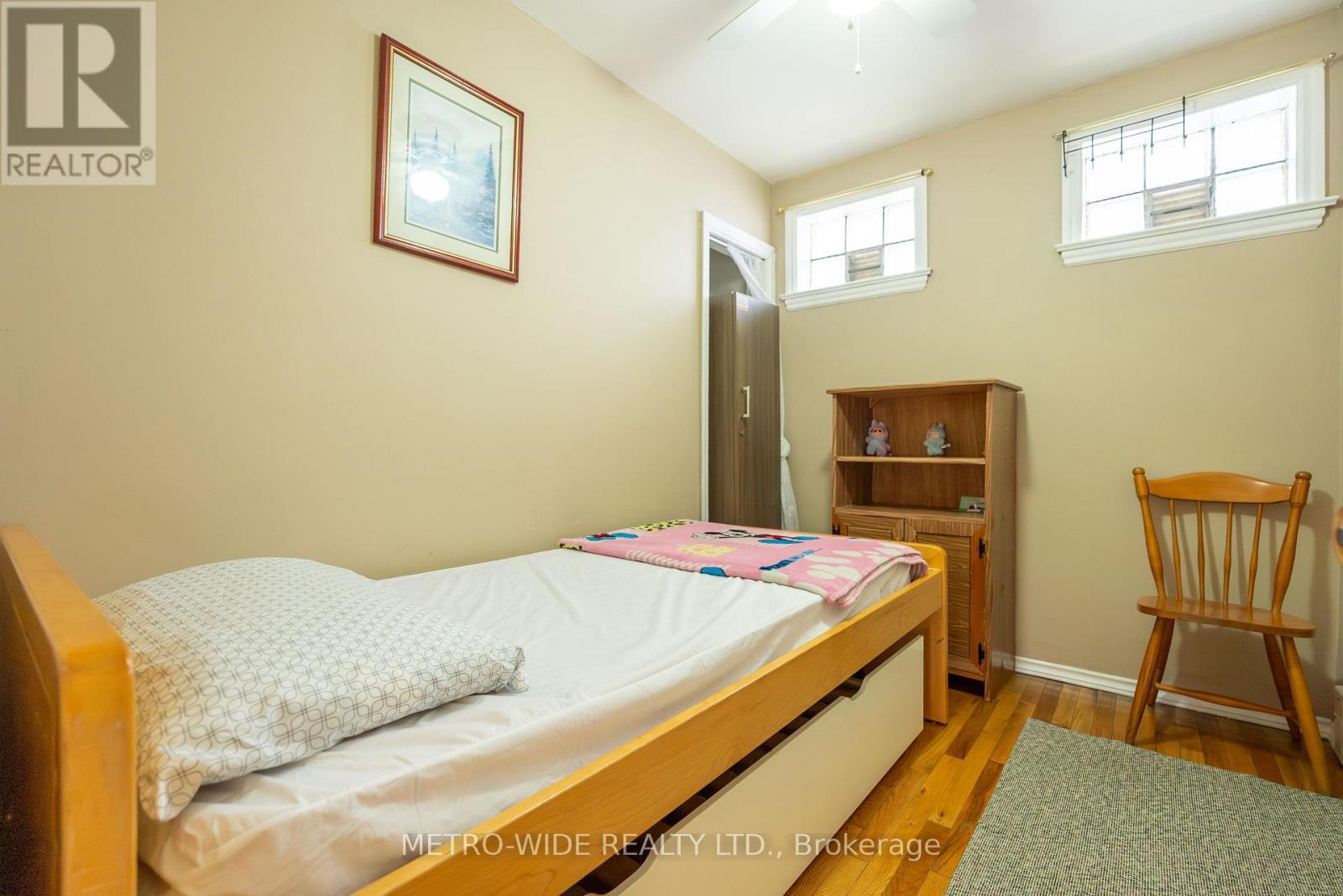 476 First Avenue E, North Bay, ON - Indoor Photo Showing Bedroom