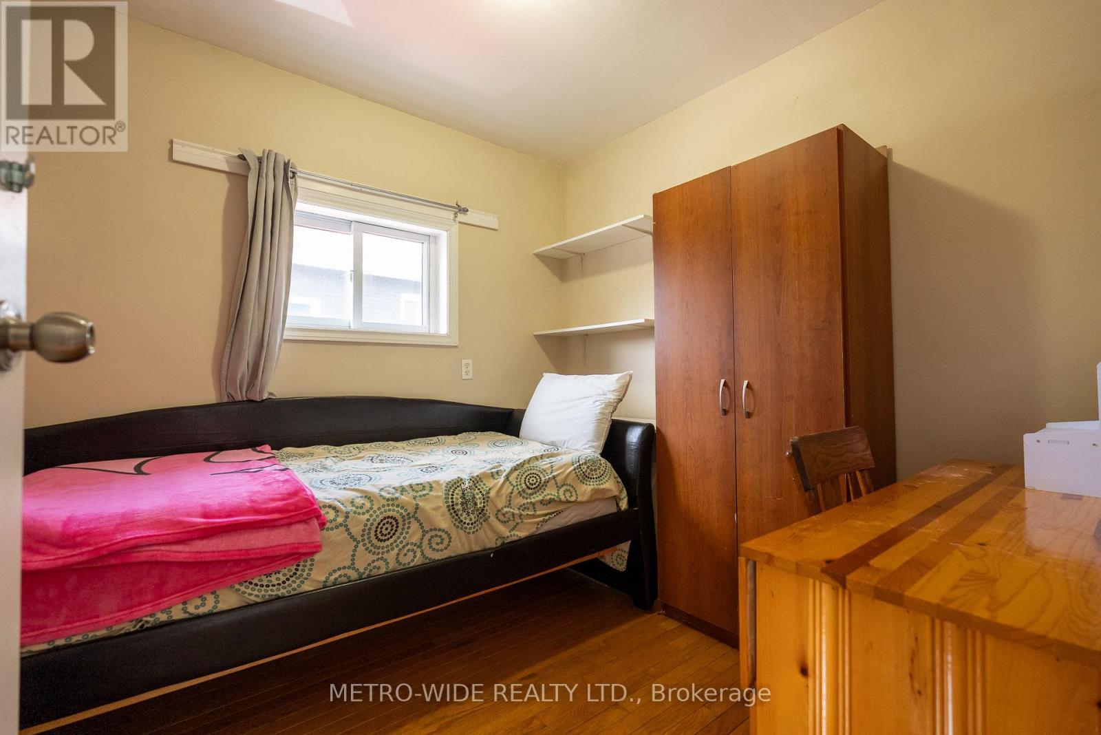 476 First Avenue E, North Bay, ON - Indoor Photo Showing Bedroom