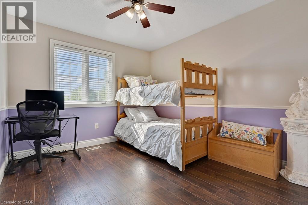 84 Amanda Walk, Cambridge, ON - Indoor Photo Showing Bedroom