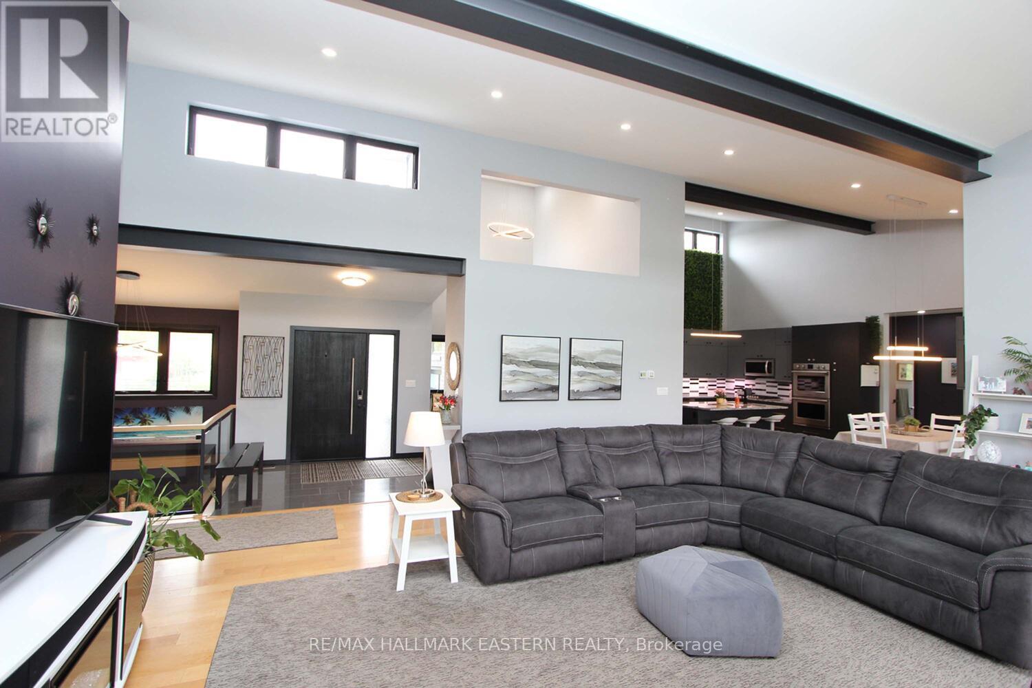 1483 Webster Road, Douro-Dummer, ON - Indoor Photo Showing Living Room
