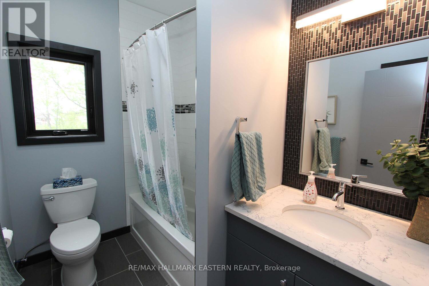 1483 Webster Road, Douro-Dummer, ON - Indoor Photo Showing Bathroom