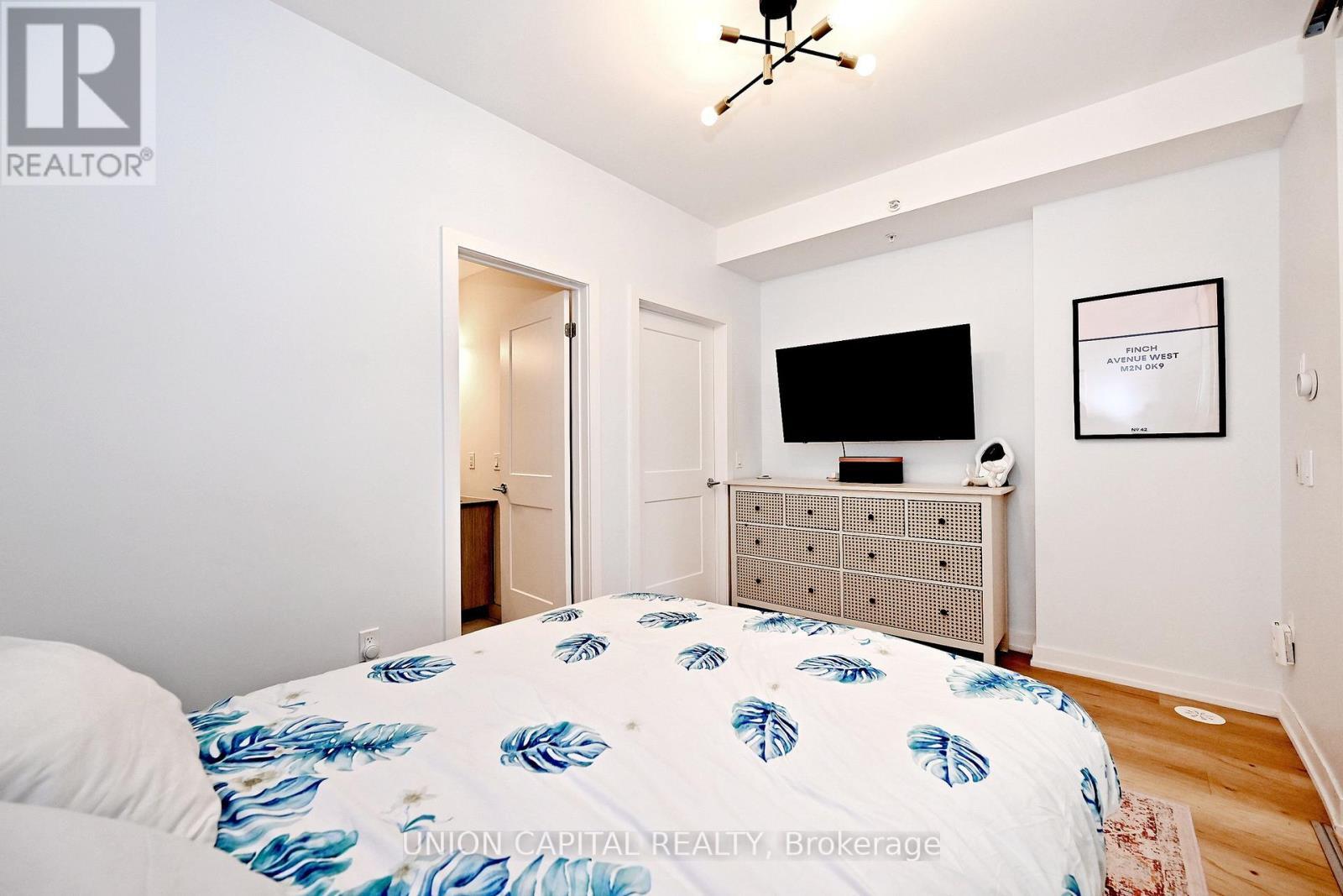 39 - 57 Finch Avenue W, Toronto, ON - Indoor Photo Showing Bedroom