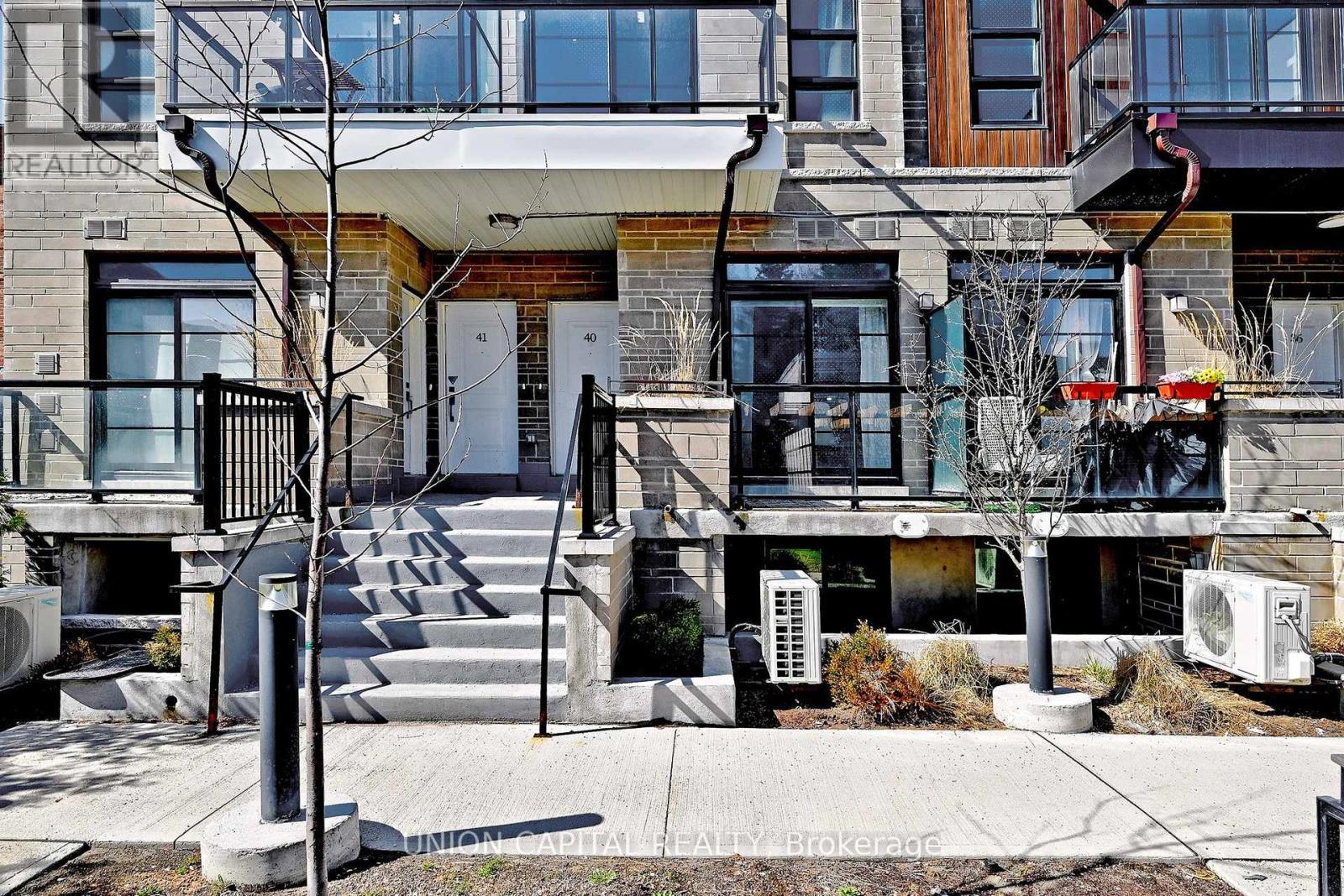 39 - 57 Finch Avenue W, Toronto, ON - Outdoor With Balcony With Facade