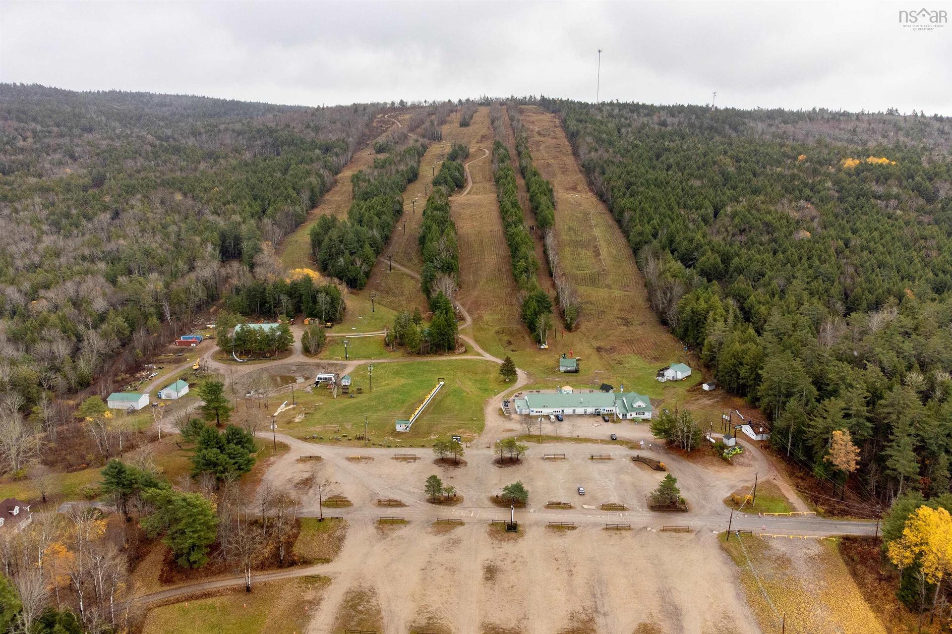 111 Ski Martock Road, Windsor Forks, NS