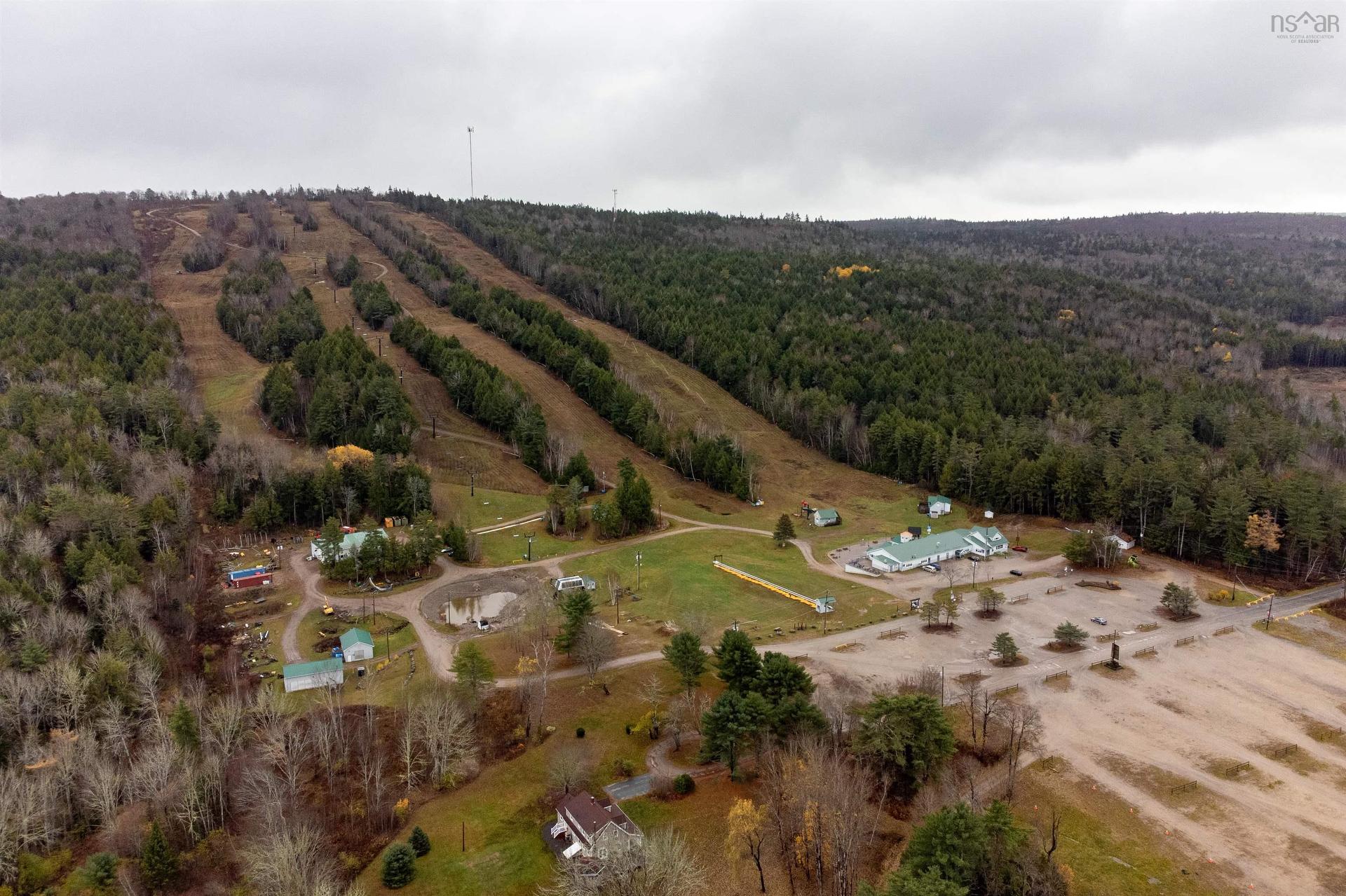 111 Ski Martock Road, Windsor Forks, NS