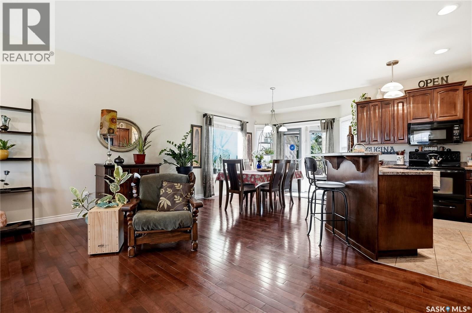 263 Beechmont Crescent, Saskatoon, SK - Indoor