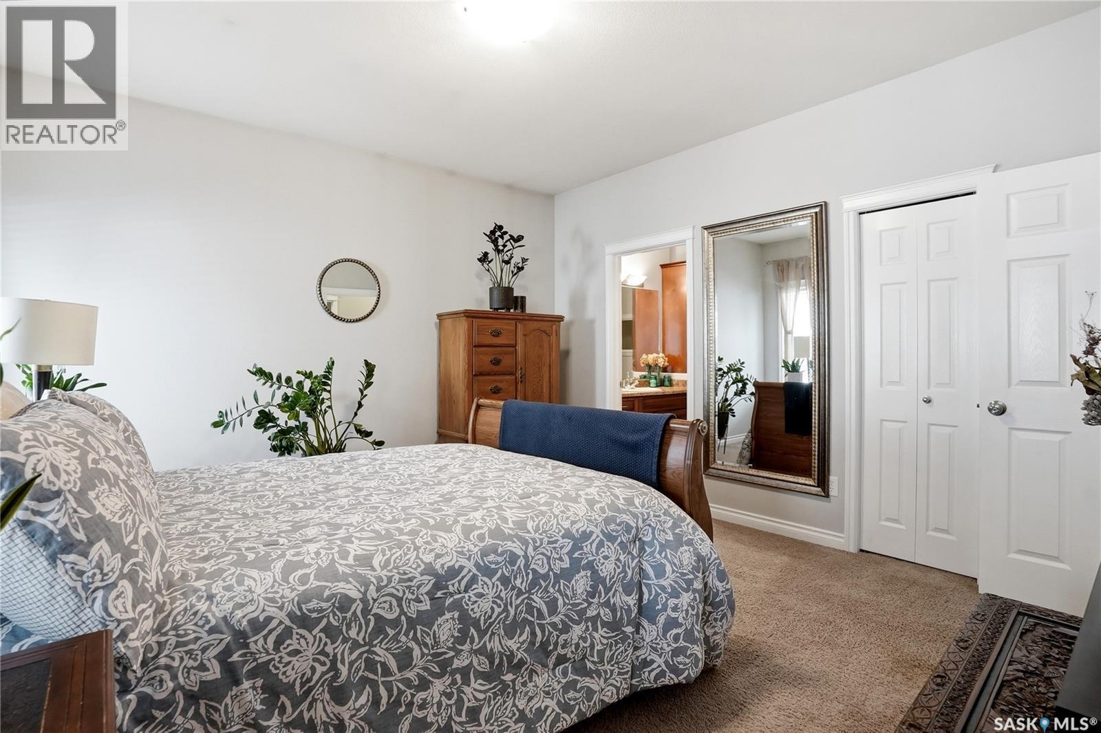263 Beechmont Crescent, Saskatoon, SK - Indoor Photo Showing Bedroom