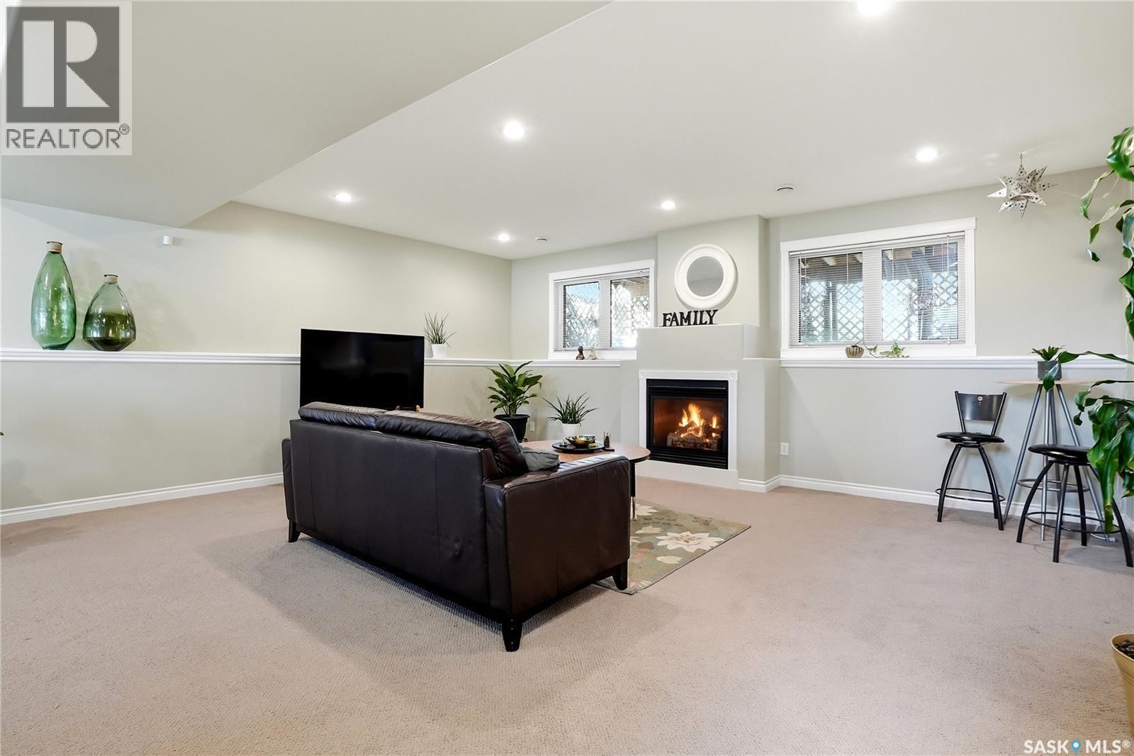 263 Beechmont Crescent, Saskatoon, SK - Indoor With Fireplace