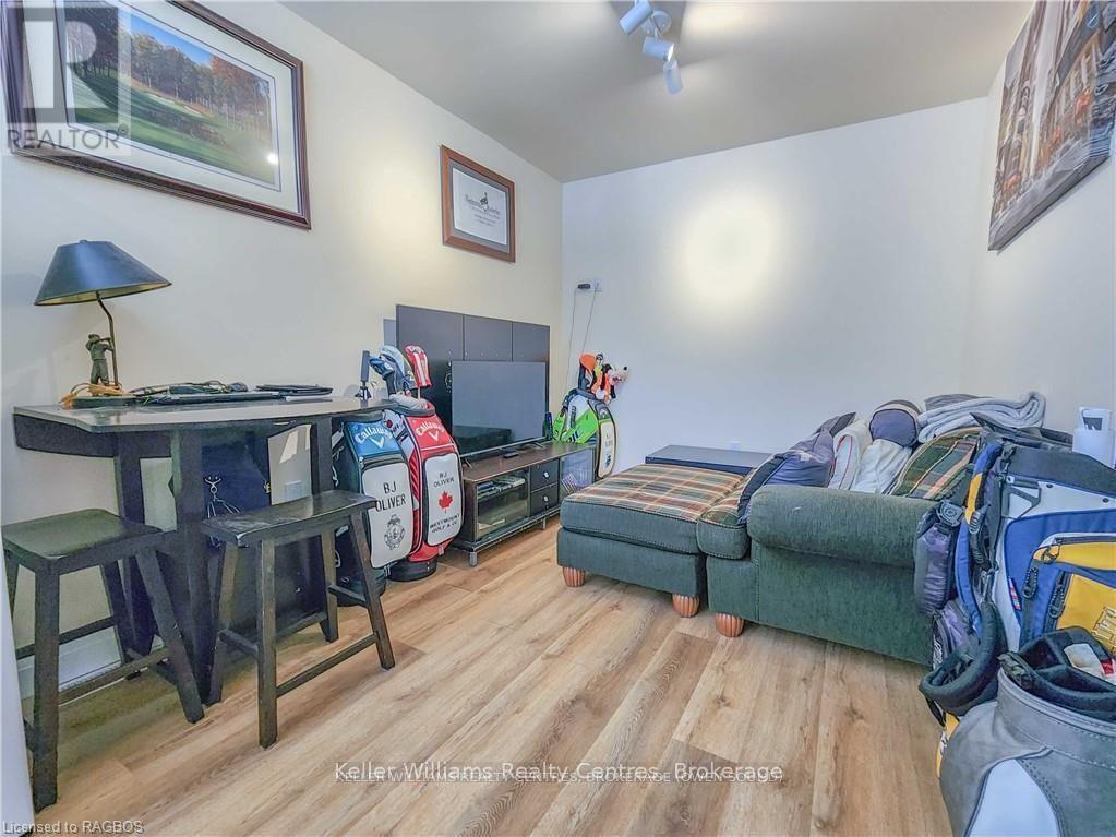 900 2Nd Avenue W, Owen Sound, ON