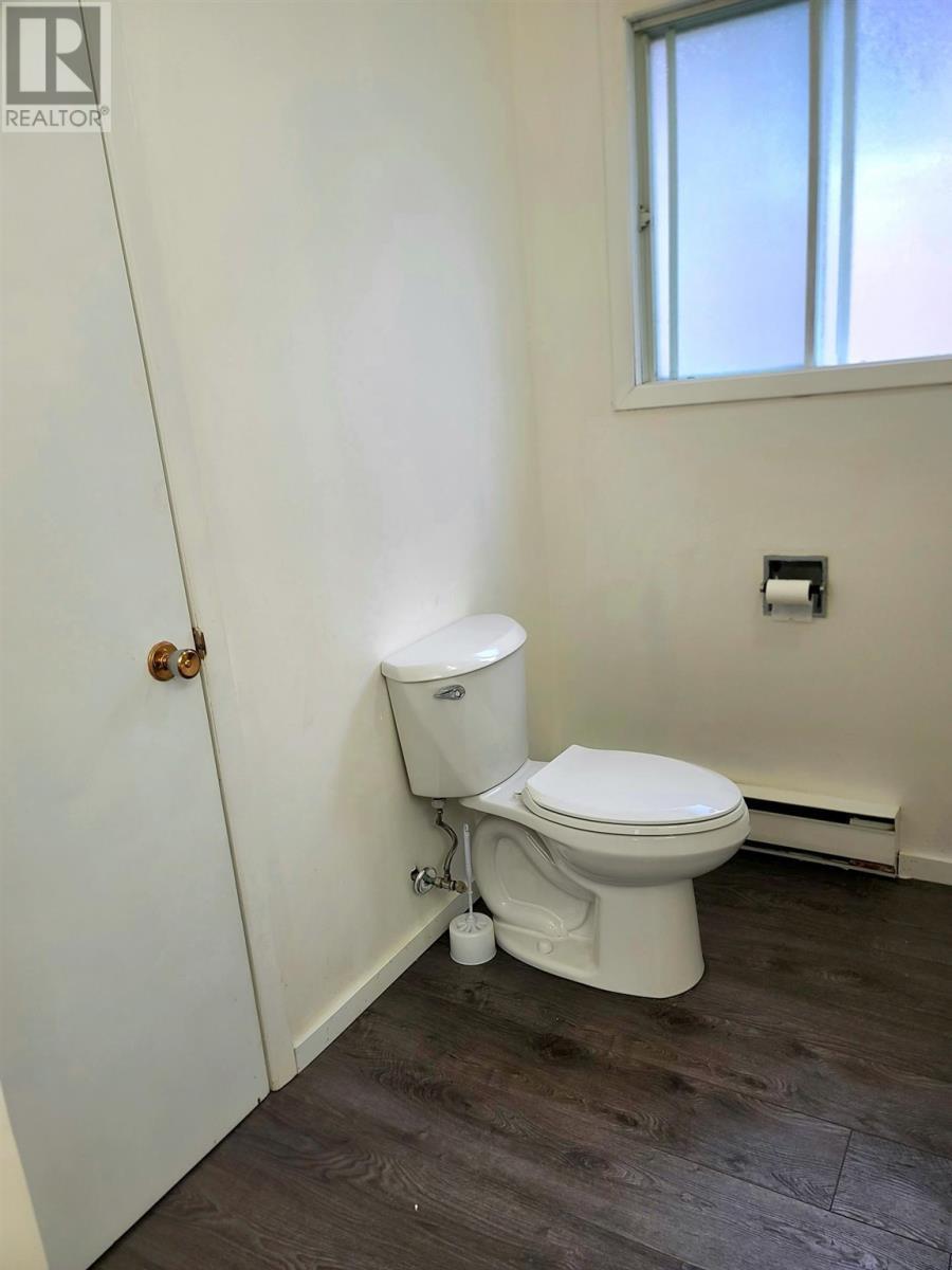9 Lisbon Rd, Elliot Lake, ON