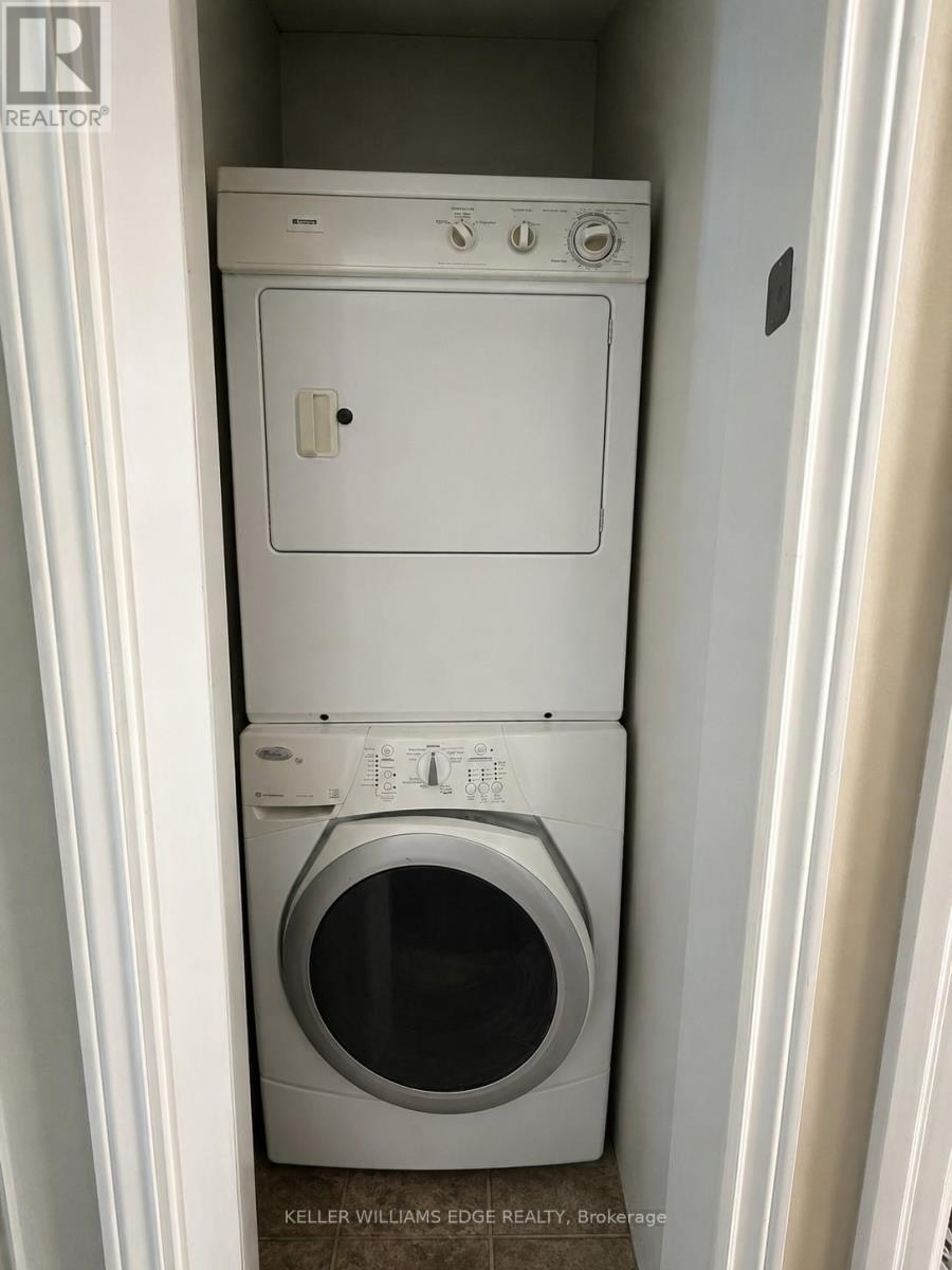 Main Floor Laundry - 917 Orpha Street, Burlington, ON - Indoor Photo Showing Laundry Room