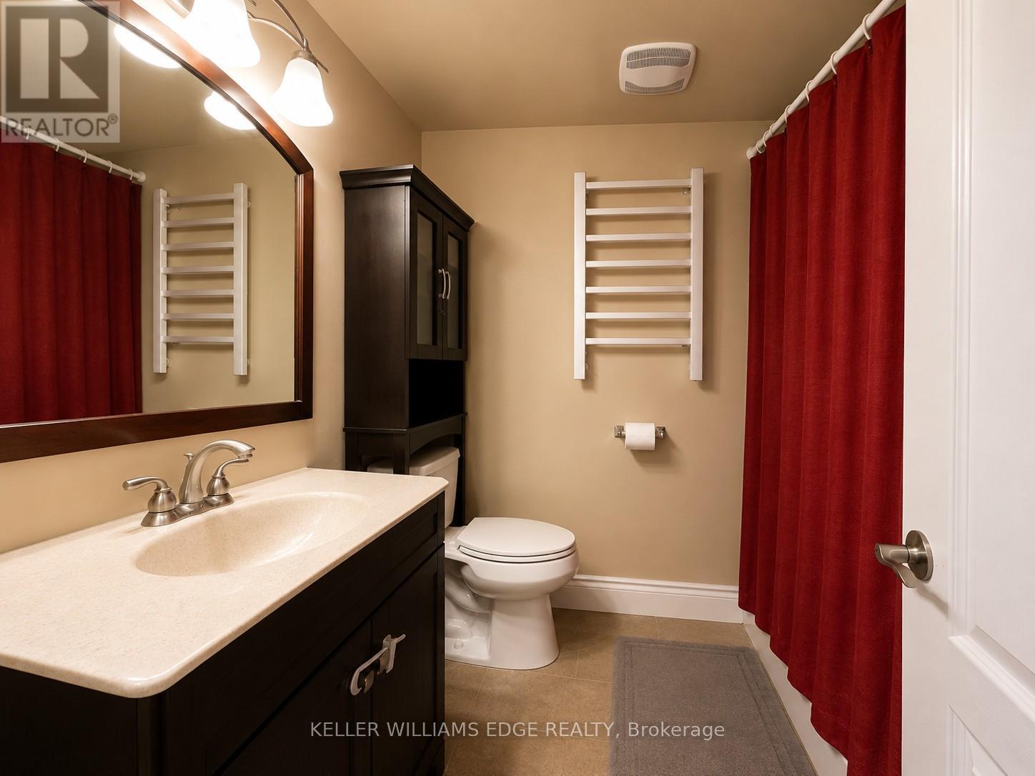 Lower Level Bathroom - 917 Orpha Street, Burlington, ON - Indoor Photo Showing Bathroom