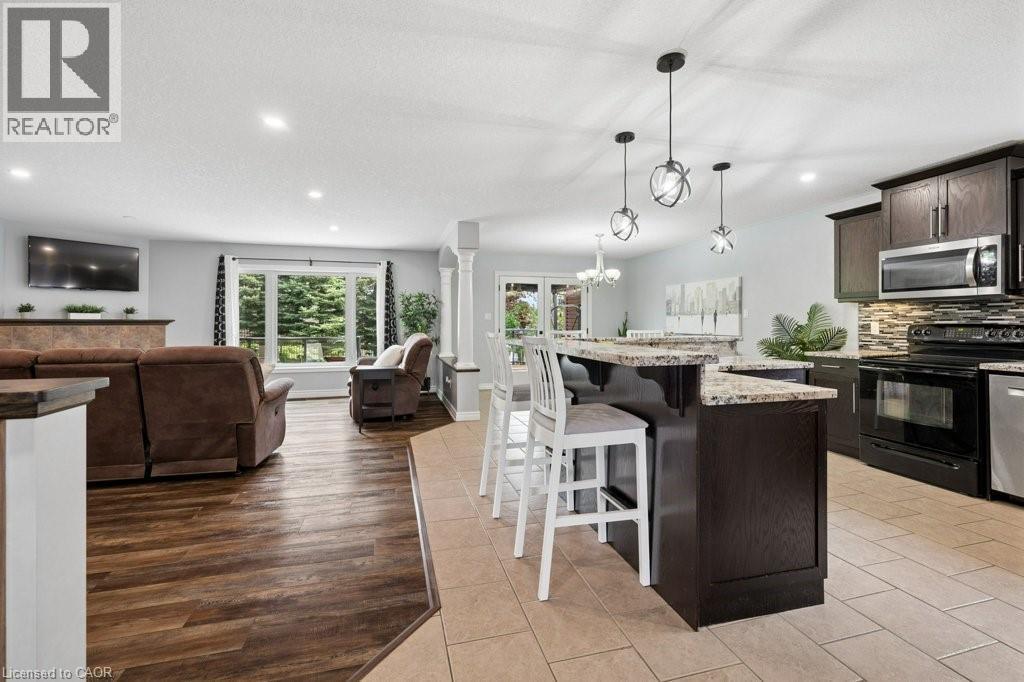 366 Townsend Drive, Breslau, ON - Indoor Photo Showing Kitchen With Stainless Steel Kitchen With Upgraded Kitchen