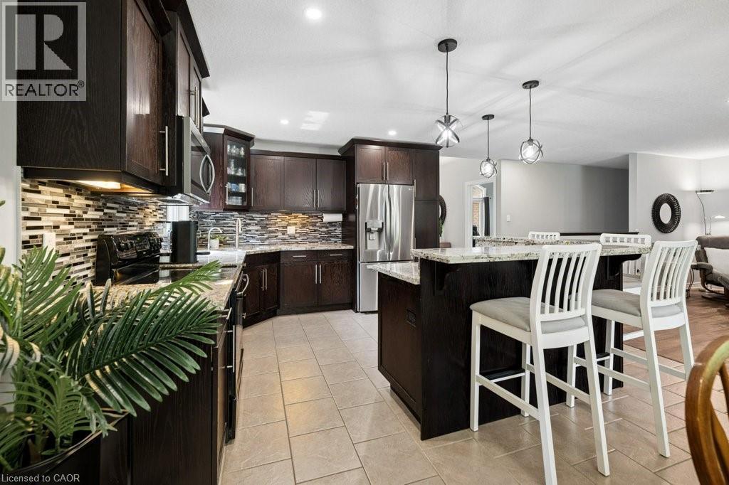 366 Townsend Drive, Breslau, ON - Indoor Photo Showing Kitchen With Stainless Steel Kitchen With Upgraded Kitchen