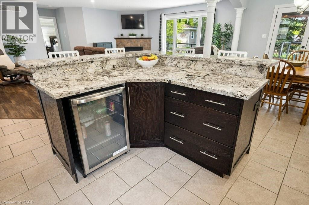 366 Townsend Drive, Breslau, ON - Indoor