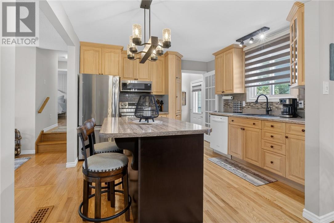 1161 Pine St, Hanmer, ON - Indoor Photo Showing Other Room