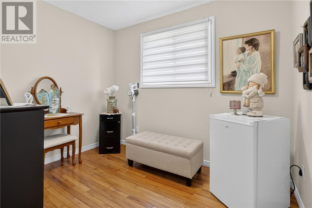 1161 Pine St, Hanmer, ON - Indoor