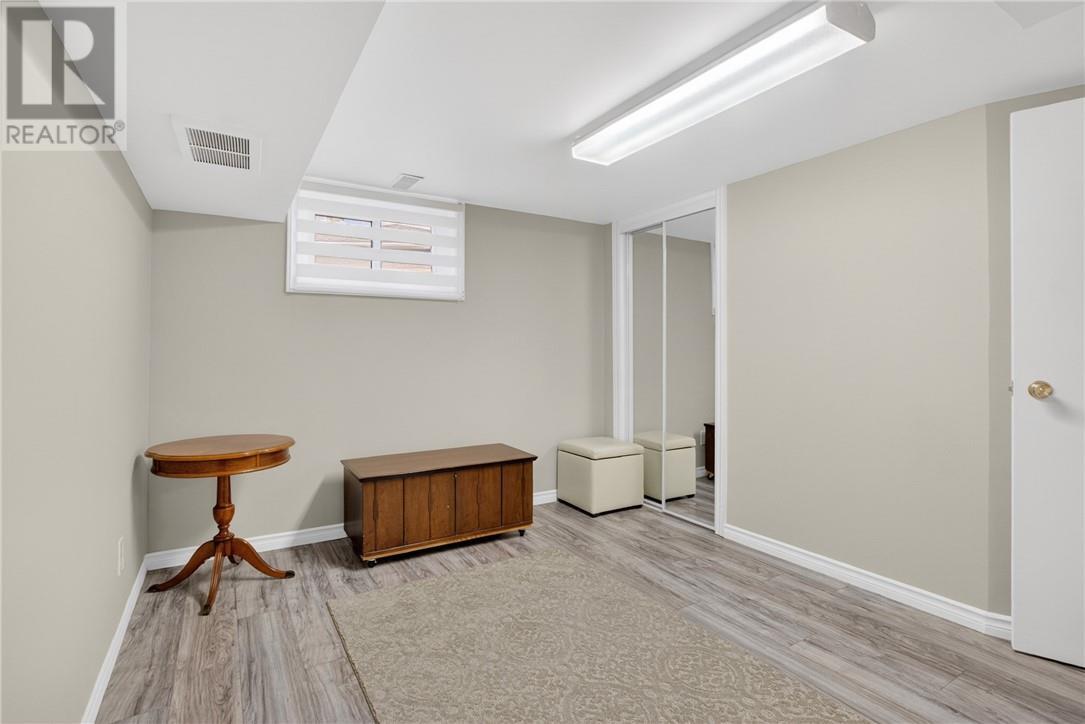 1161 Pine St, Hanmer, ON - Indoor