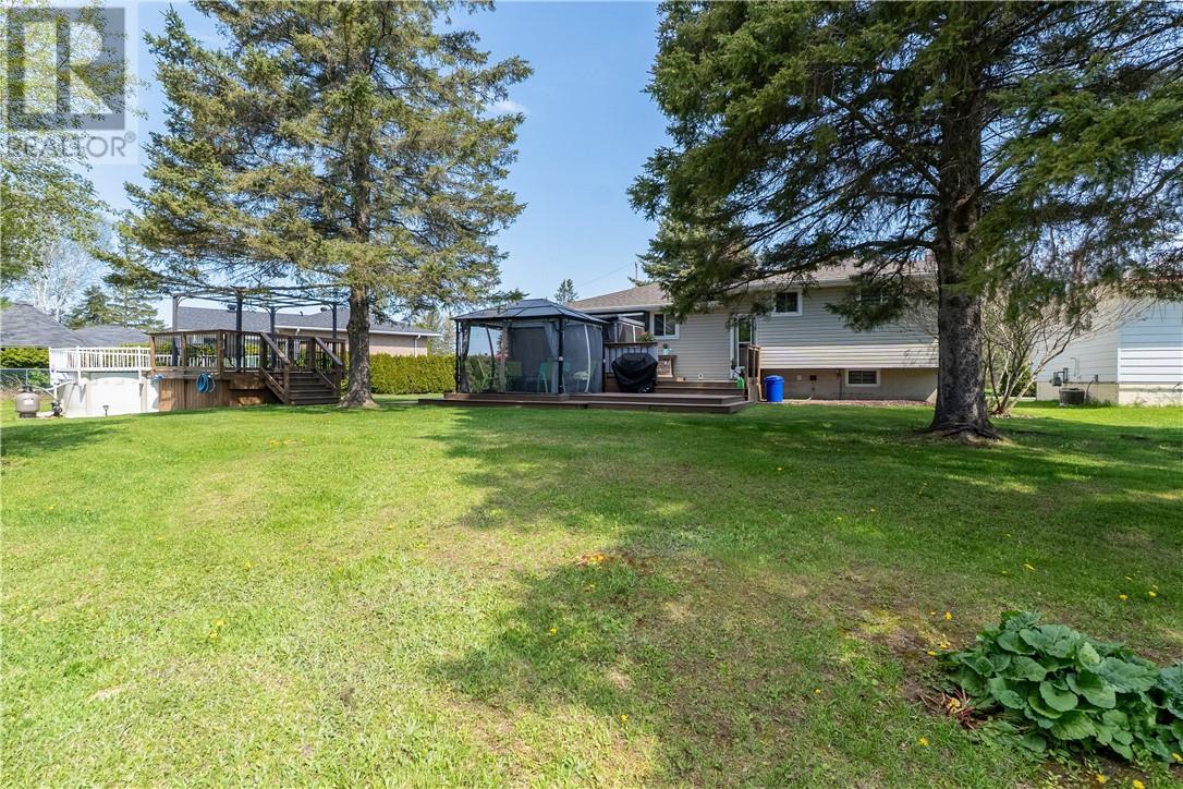 1161 Pine St, Hanmer, ON - Outdoor