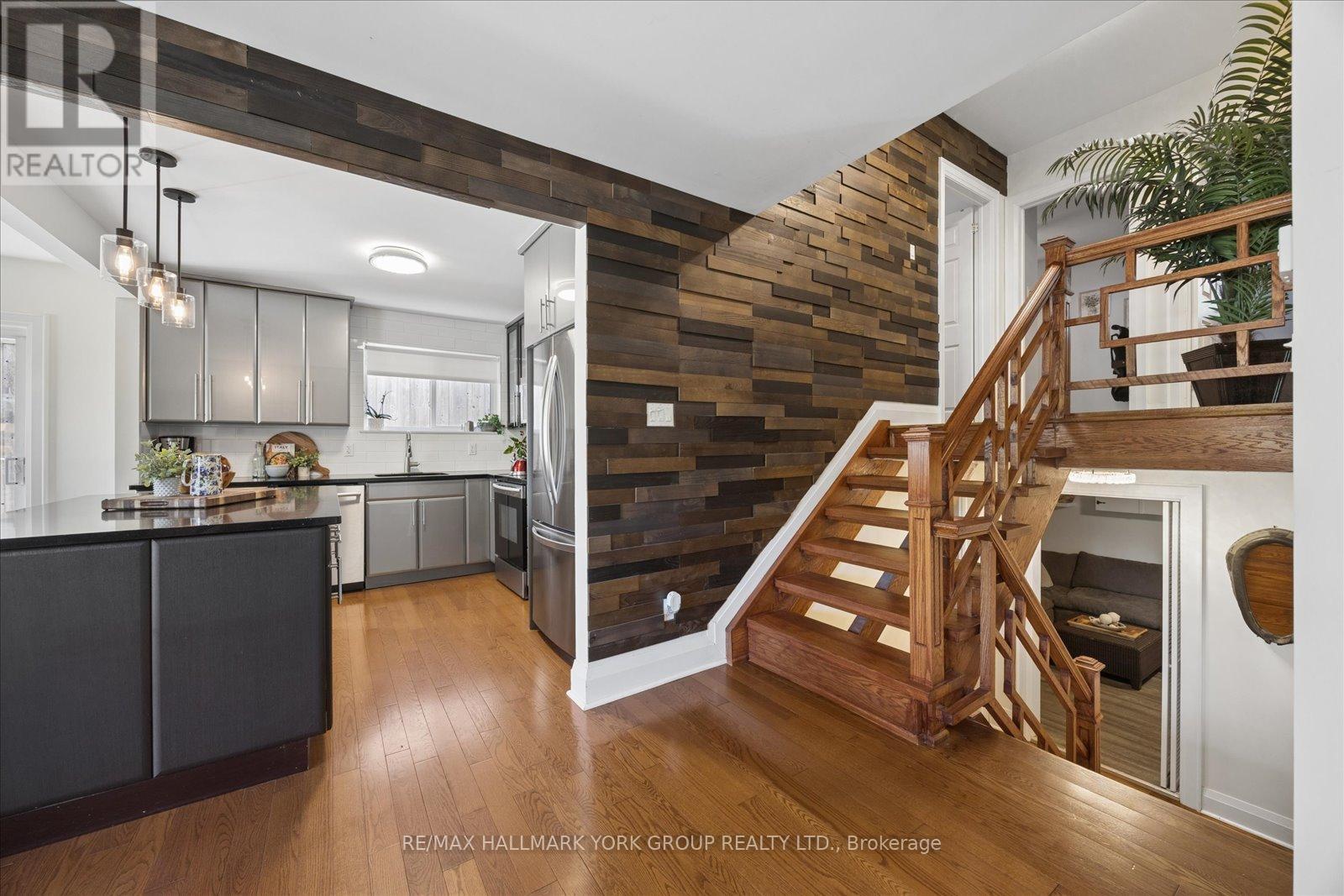 45 Foreht Crescent, Aurora, ON - Indoor Photo Showing Kitchen