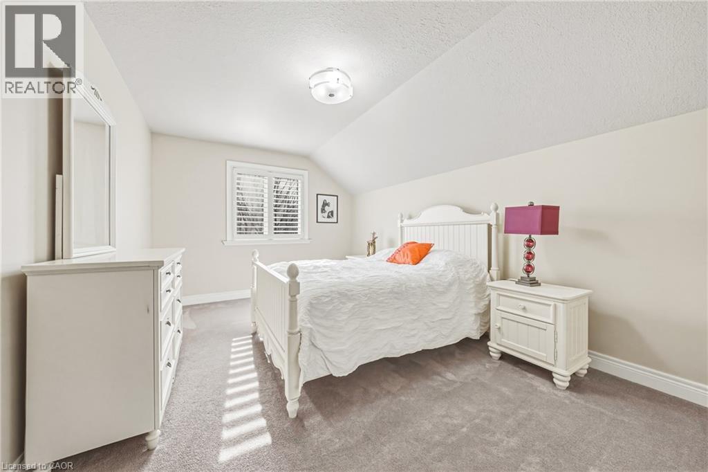 976 Shadeland Avenue Unit# 3, Burlington, ON - Indoor Photo Showing Bedroom