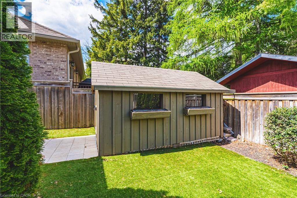 976 Shadeland Avenue Unit# 3, Burlington, ON - Outdoor