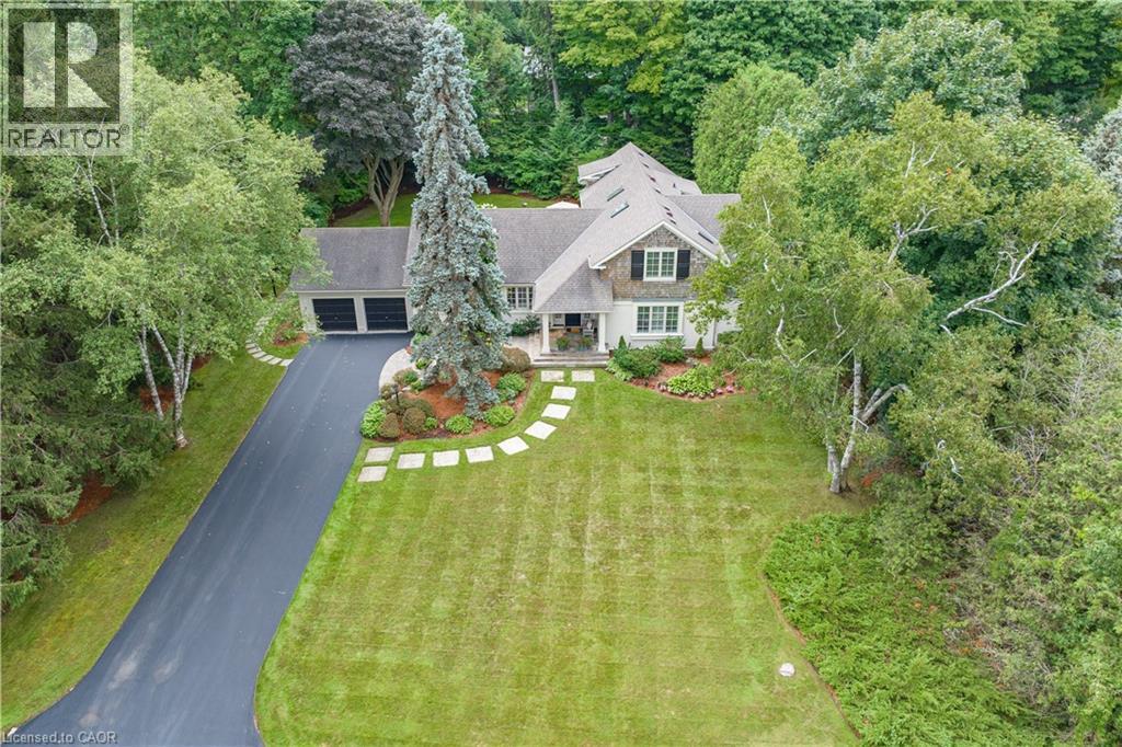7 Colonial Crescent, Oakville, ON - Outdoor
