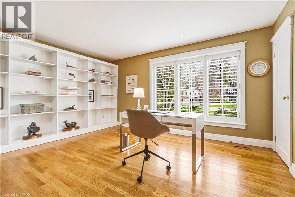 7 Colonial Crescent, Oakville, ON - Indoor Photo Showing Office