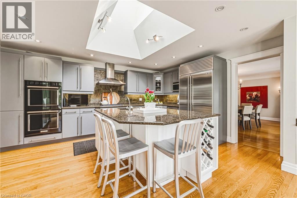7 Colonial Crescent, Oakville, ON - Indoor