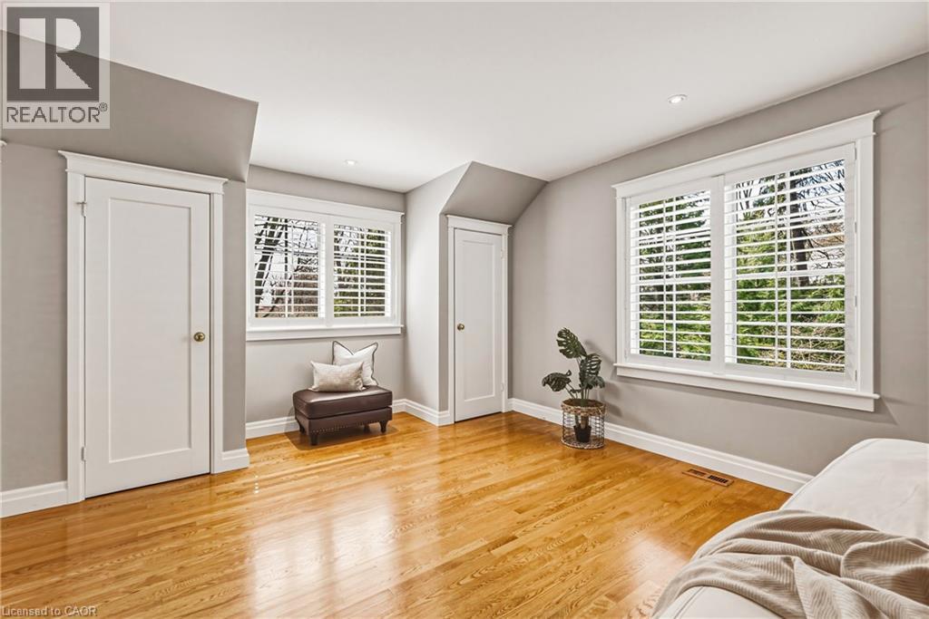 7 Colonial Crescent, Oakville, ON - Indoor