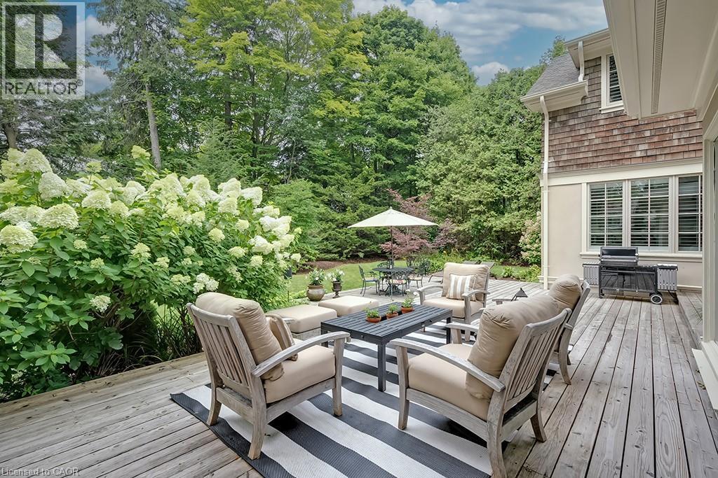 7 Colonial Crescent, Oakville, ON - Outdoor With Deck Patio Veranda