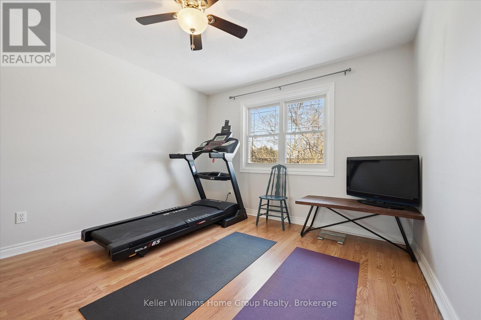 6794 Sixth Line, Centre Wellington, ON - Indoor Photo Showing Gym Room