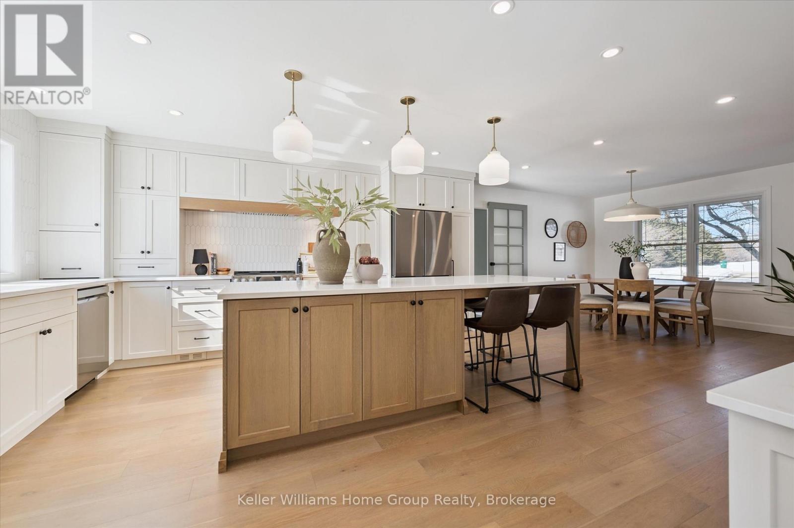 6794 Sixth Line, Centre Wellington, ON - Indoor Photo Showing Kitchen